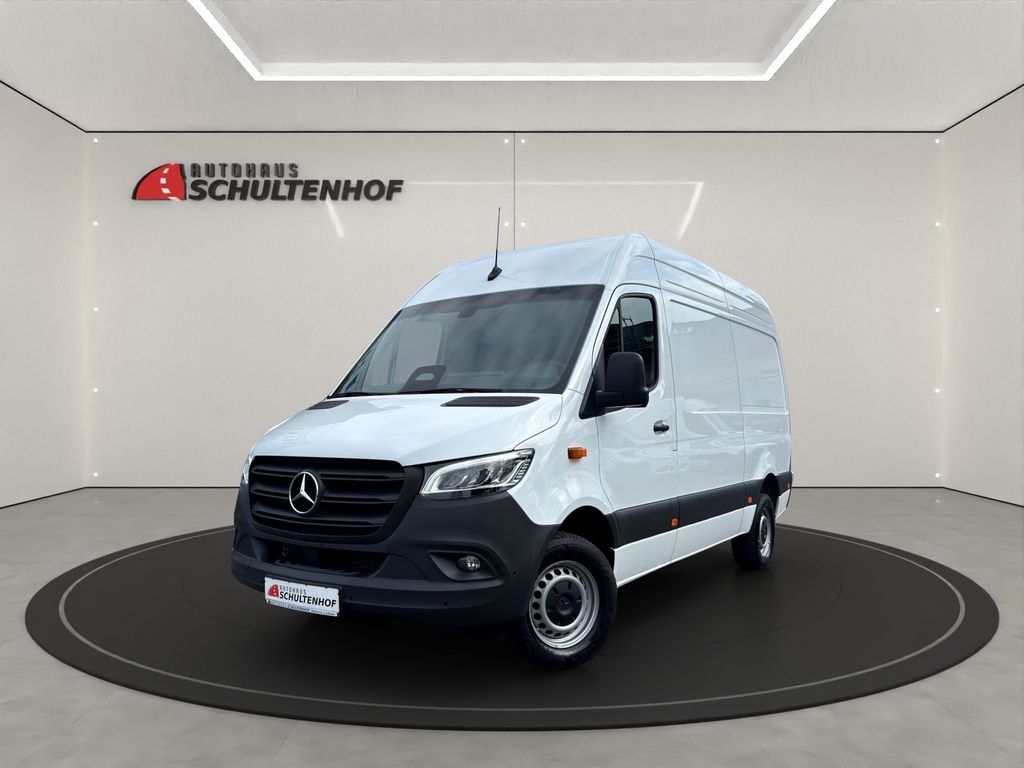 Mercedes-Benz SPRINTER 2024 г. Белый, пробег 34070 км