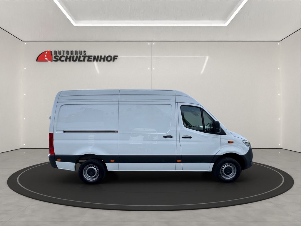 Mercedes-Benz SPRINTER 2024 г. Белый, пробег 34070 км