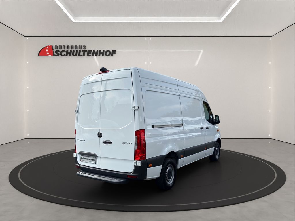 Mercedes-Benz SPRINTER 2024 г. Белый, пробег 34070 км