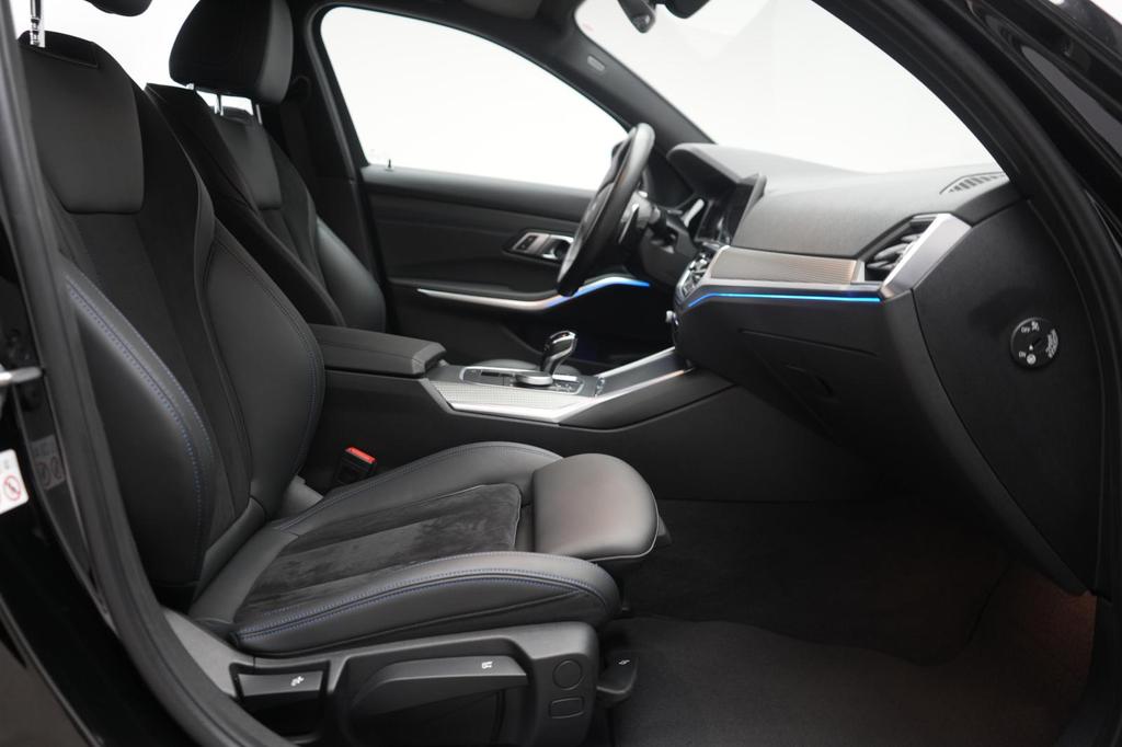 BMW 320 2021 г. Чёрный, пробег 47000 км