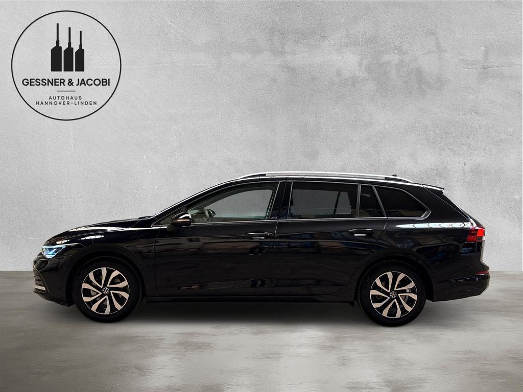 Volkswagen Golf 2023 г. Чёрный, пробег 37890 км