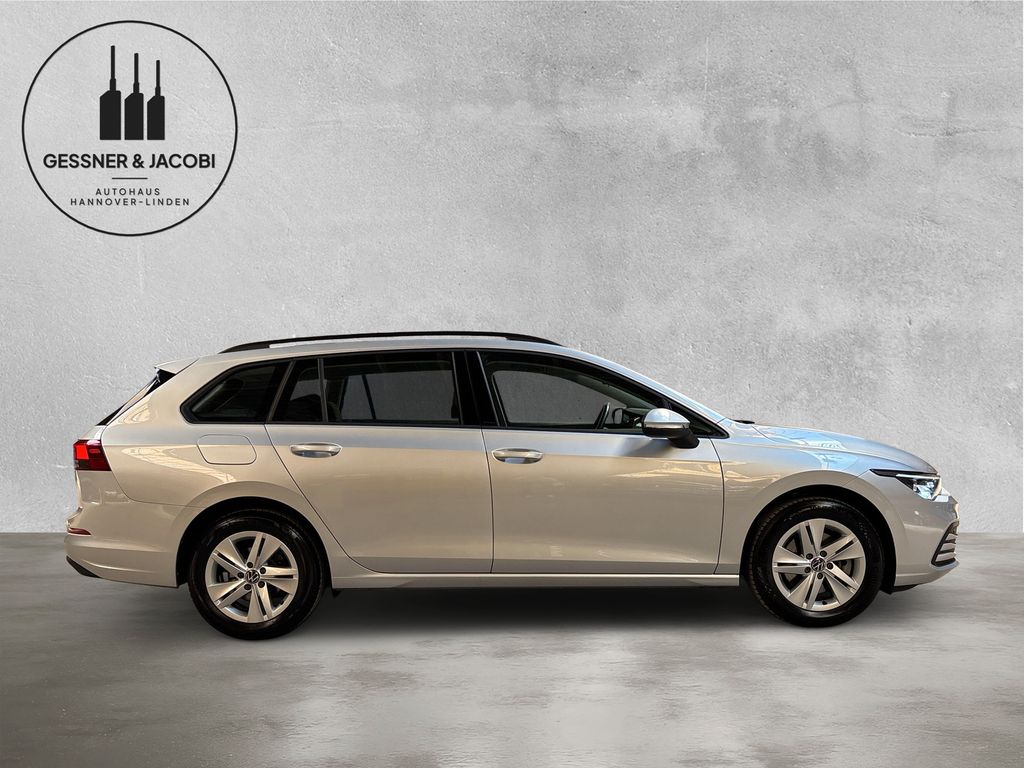 Volkswagen Golf 2024 г. Серебристый, пробег 55980 км