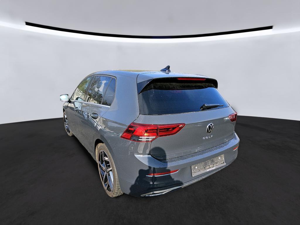 Volkswagen Golf 2024 г. Серый, пробег 25099 км