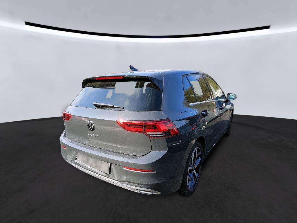 Volkswagen Golf 2024 г. Серый, пробег 25099 км