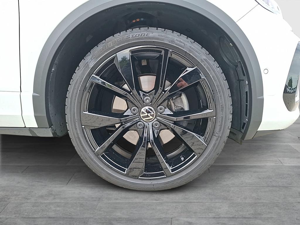Volkswagen T-Roc 2022 г. Белый, пробег 37000 км