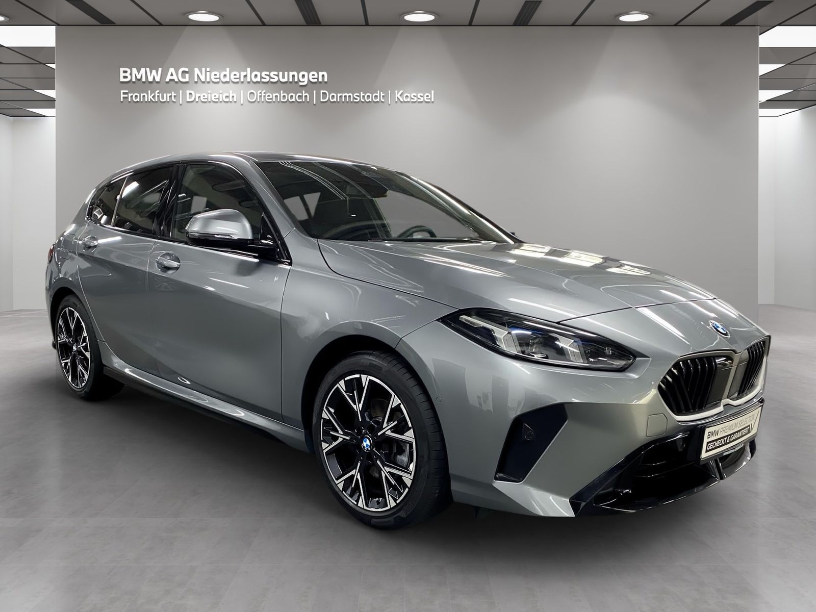 BMW 120 2025 г. Серый, пробег 14180 км