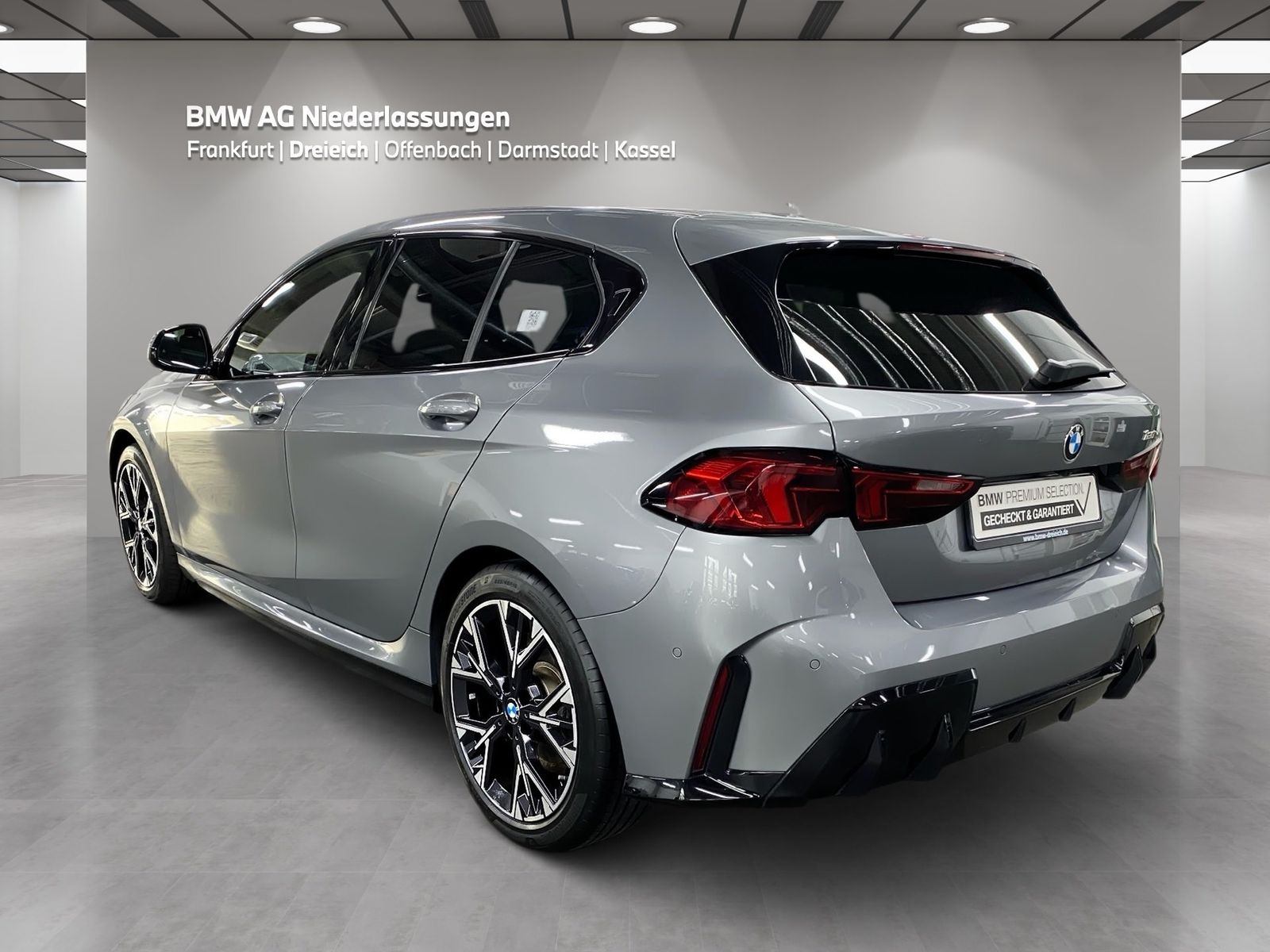 BMW 120 2025 г. Серый, пробег 14180 км