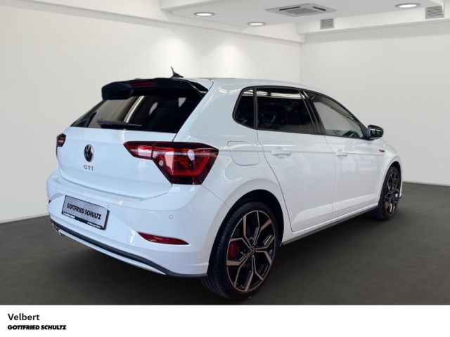 Volkswagen Polo 2023 г. Белый, пробег 30543 км