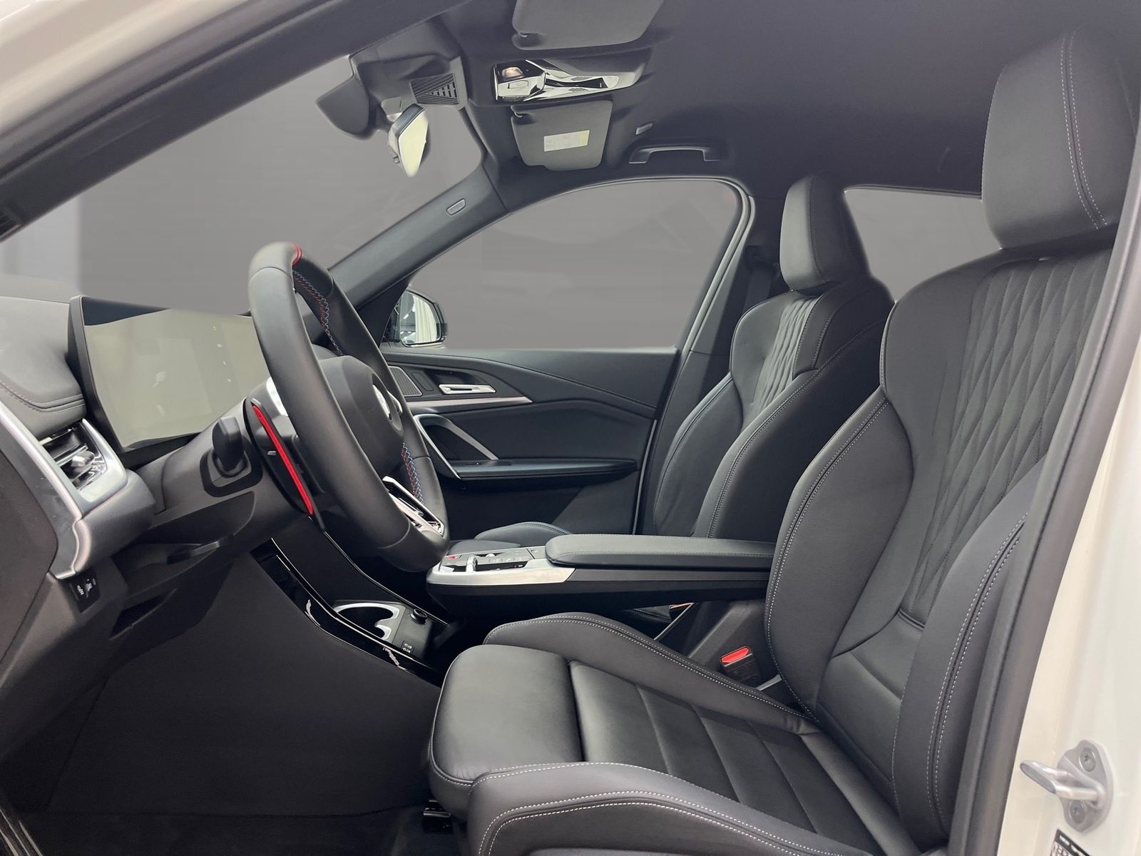BMW X1 2025 г. Белый, пробег 6790 км
