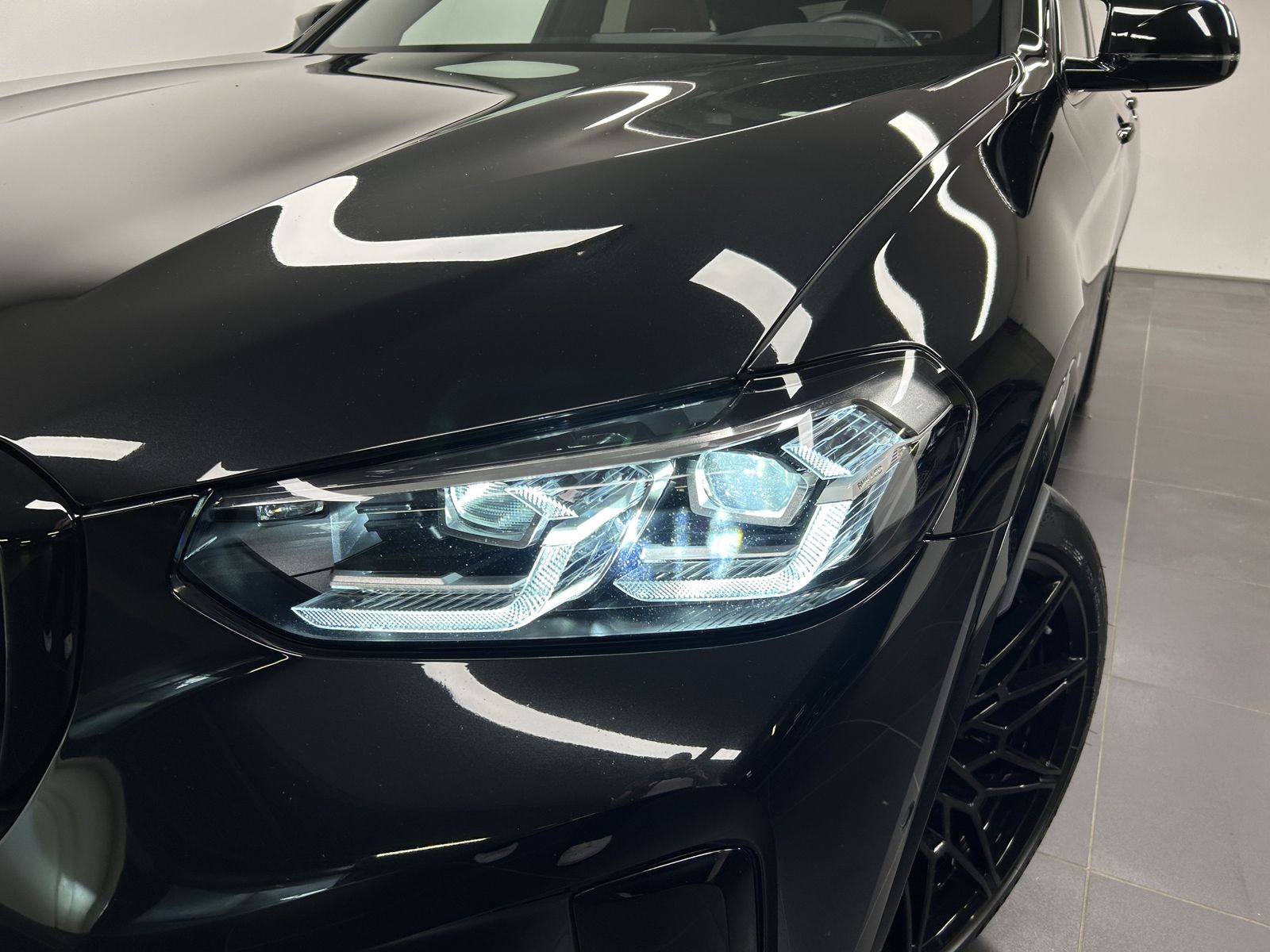 BMW X4 M 2025 г. Чёрный, пробег 24894 км