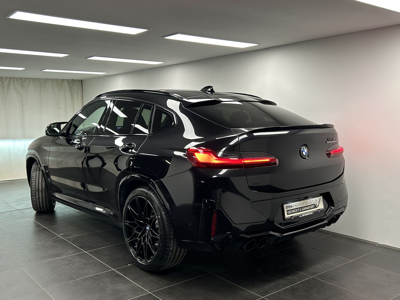 BMW X4 M 2025 г. Чёрный, пробег 24894 км