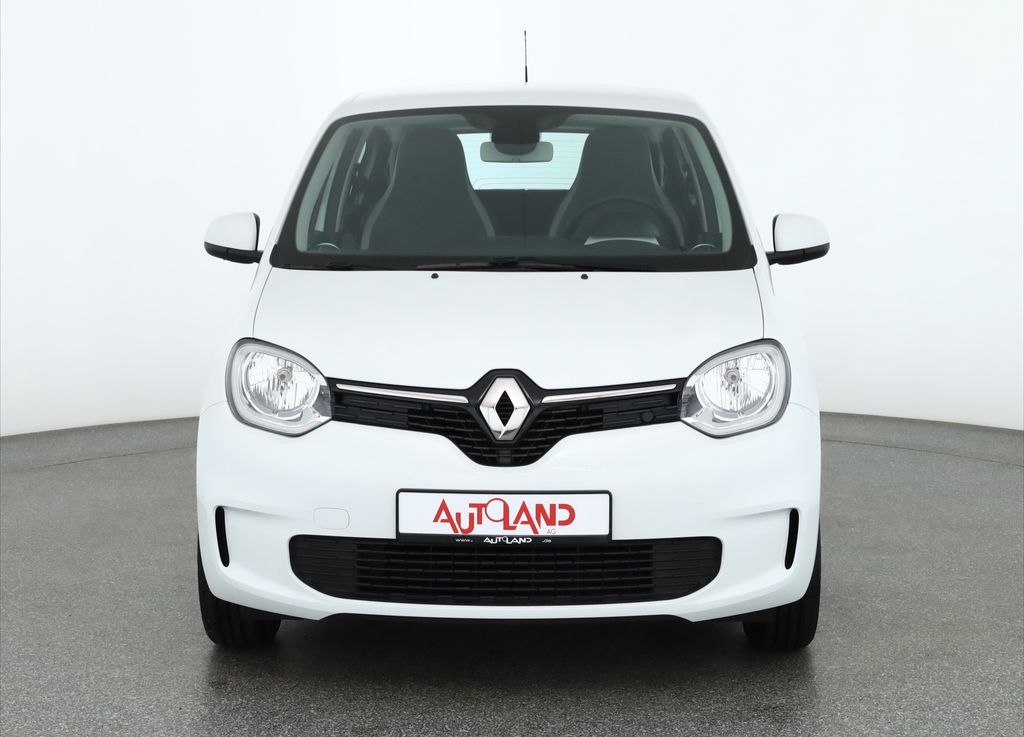 Renault Twingo 2022 г. Белый, пробег 43317 км