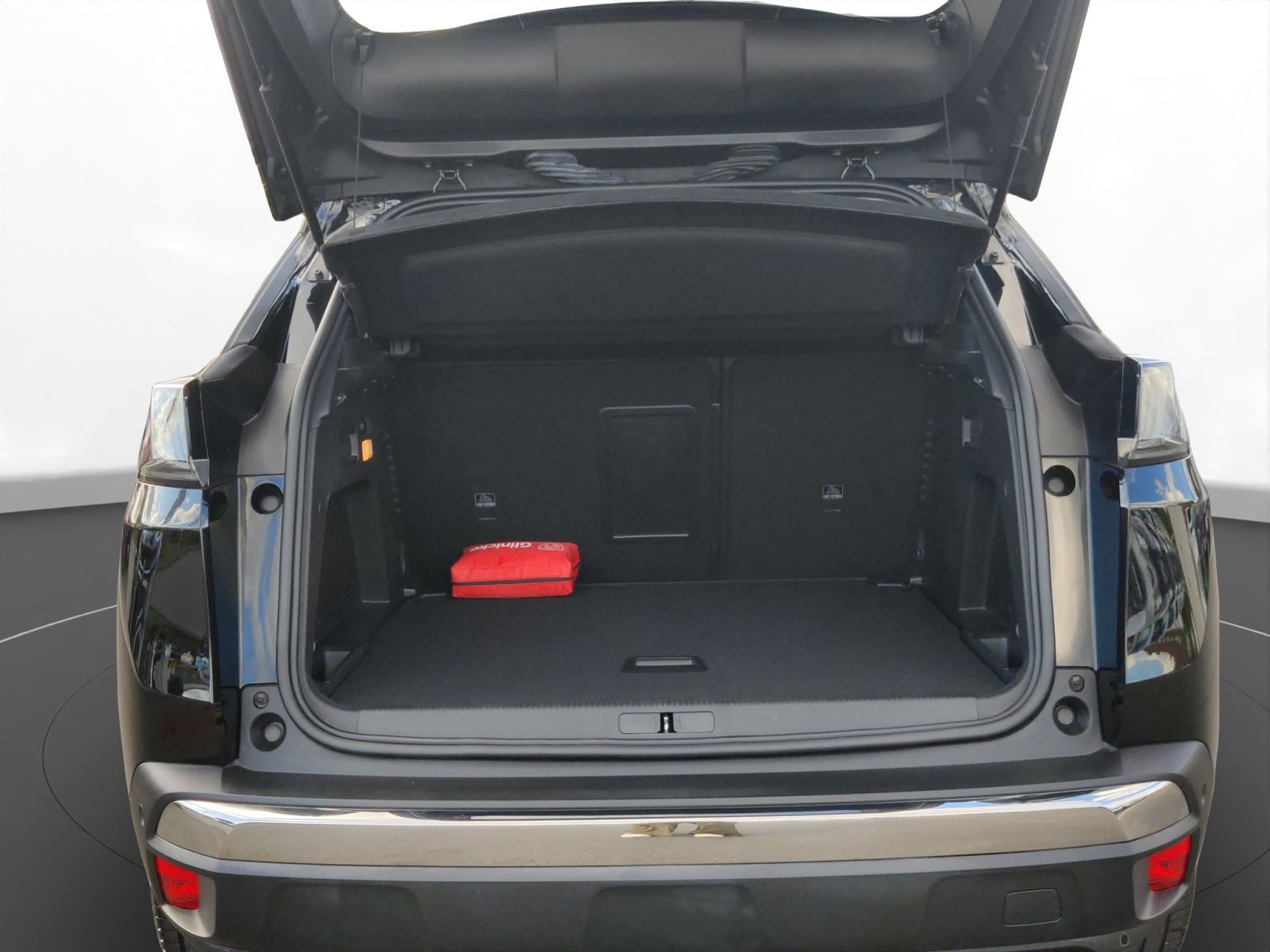 Peugeot 3008 2022 г. Чёрный, пробег 53850 км