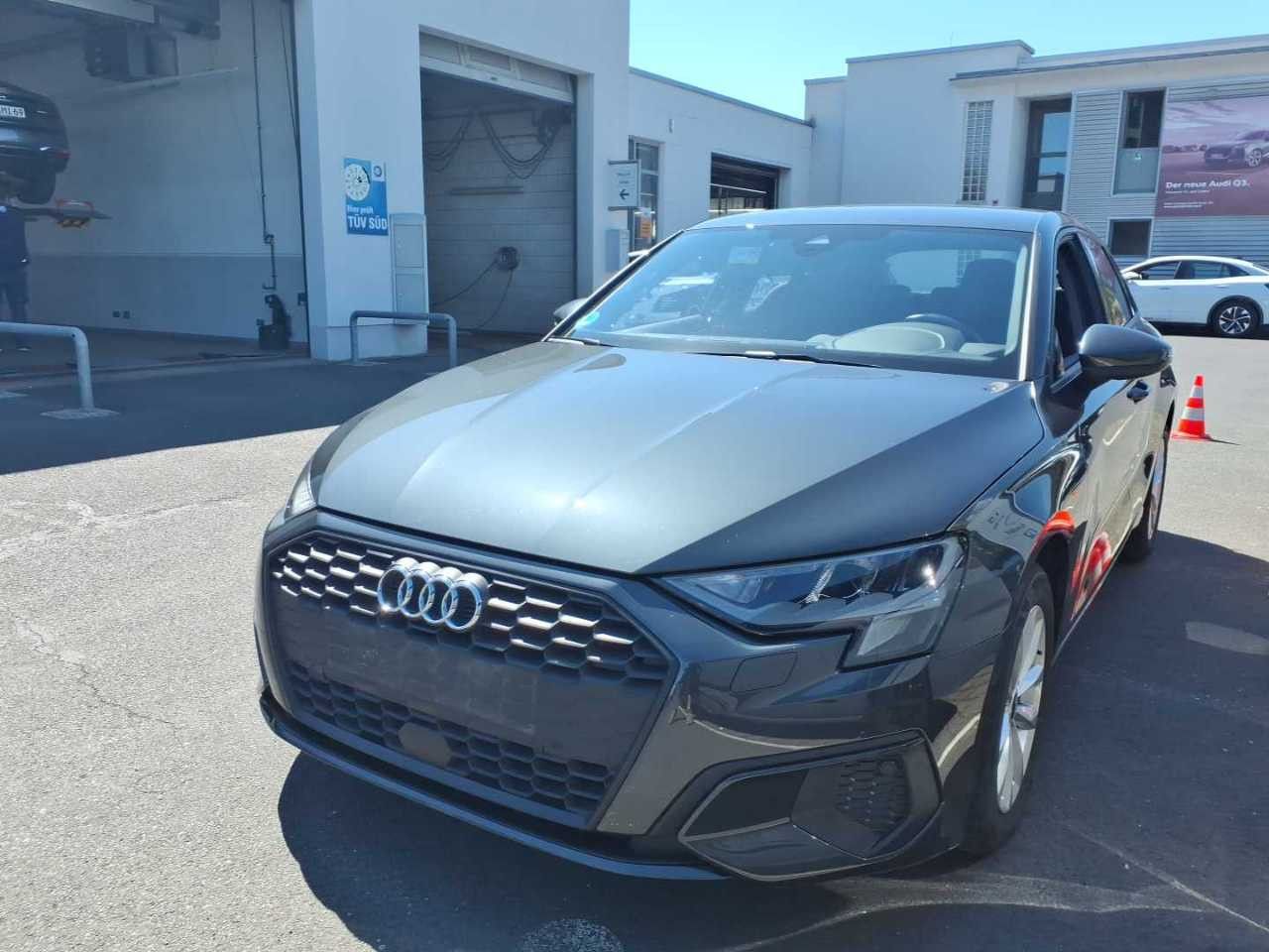 Audi A3 2023 г. Серый, пробег 59356 км