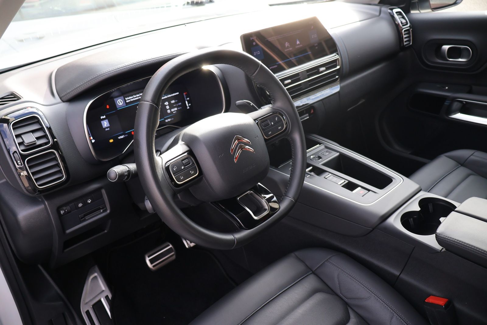 Citroen C5 Aircross 2023 г. Белый, пробег 47386 км