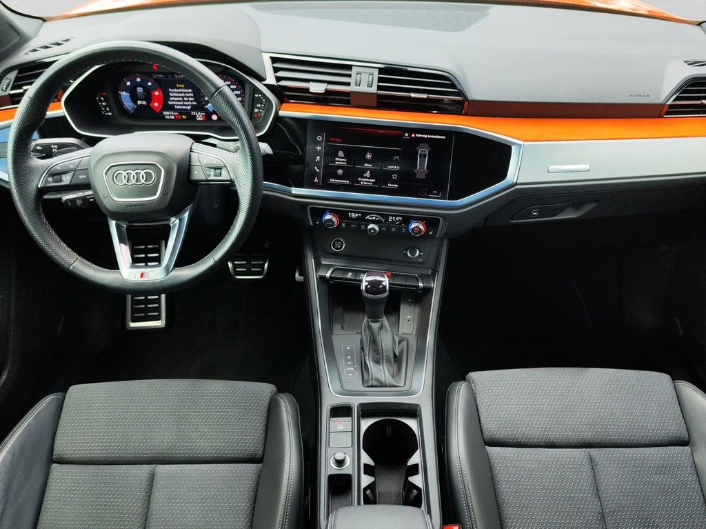 Audi Q3 2023 г. Оранжевый, пробег 50611 км