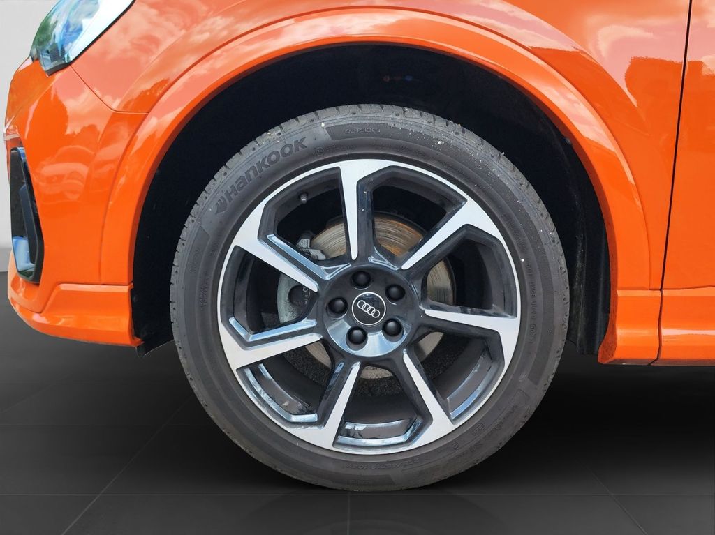 Audi Q3 2023 г. Оранжевый, пробег 50611 км