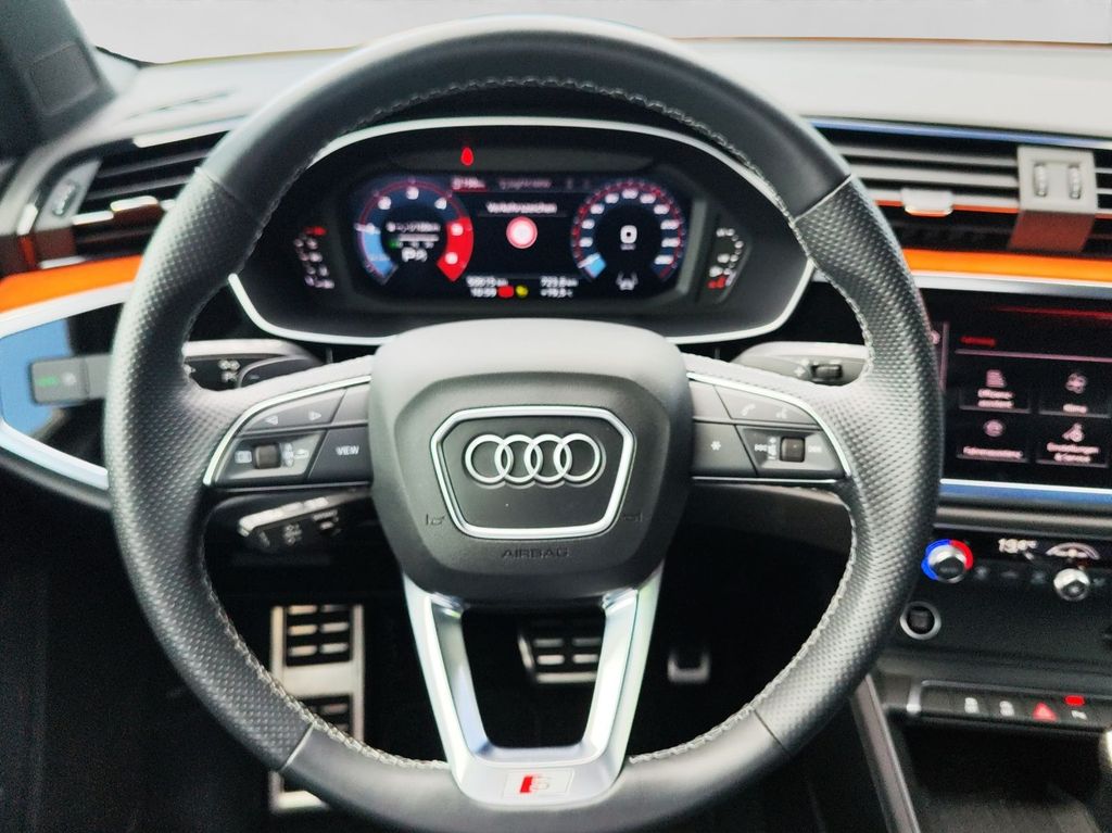 Audi Q3 2023 г. Оранжевый, пробег 50611 км