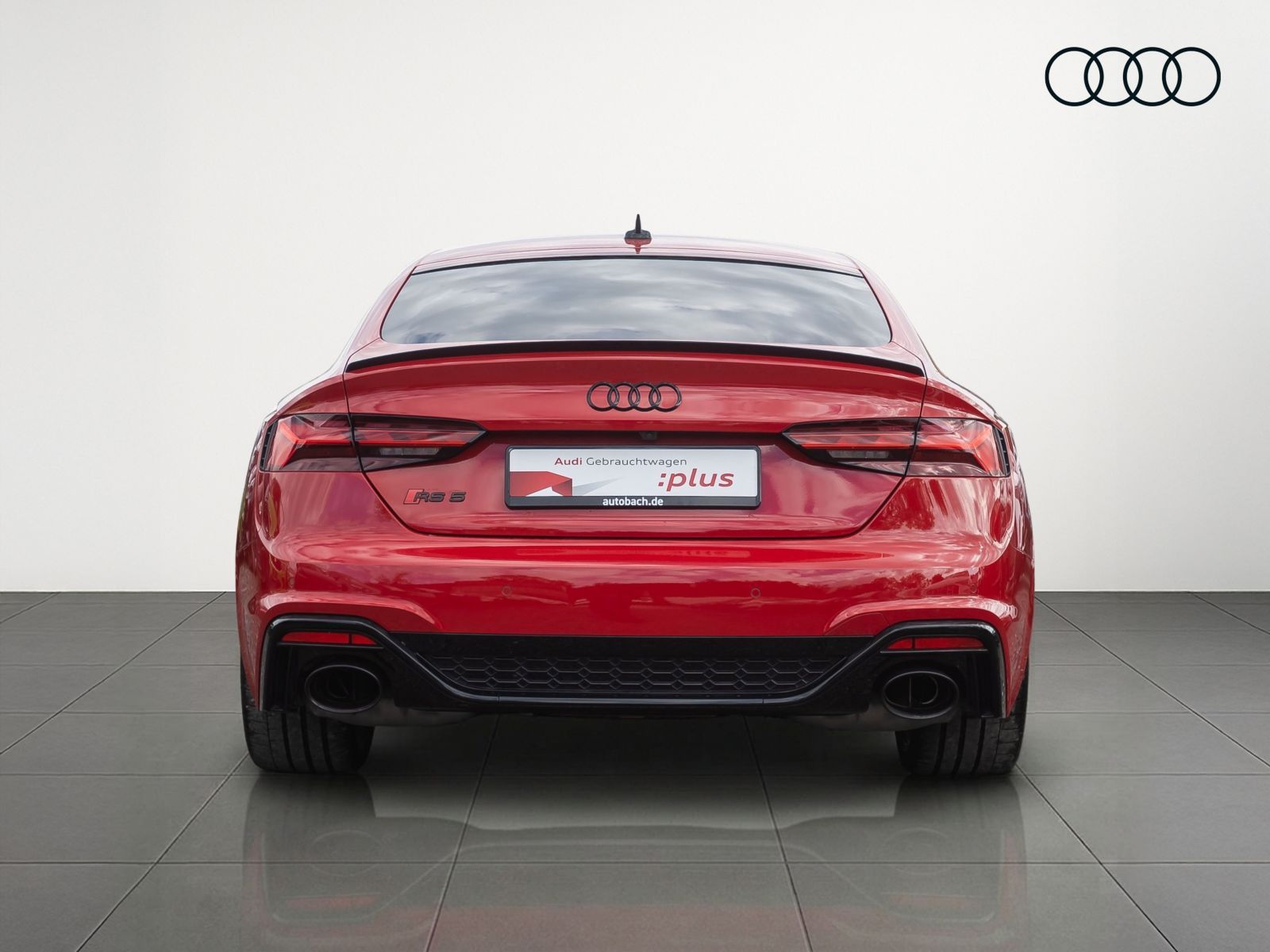 Audi RS5 2024 г. Красный, пробег 22170 км