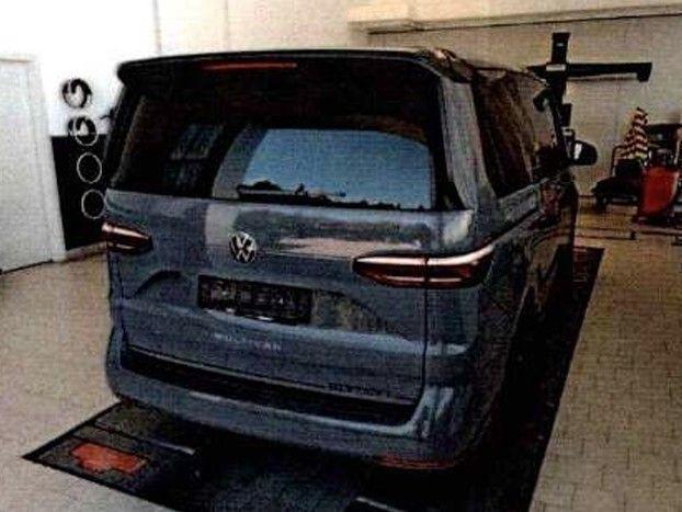 Volkswagen T7 MULTIVAN 2025 г. Серый, пробег 22949 км