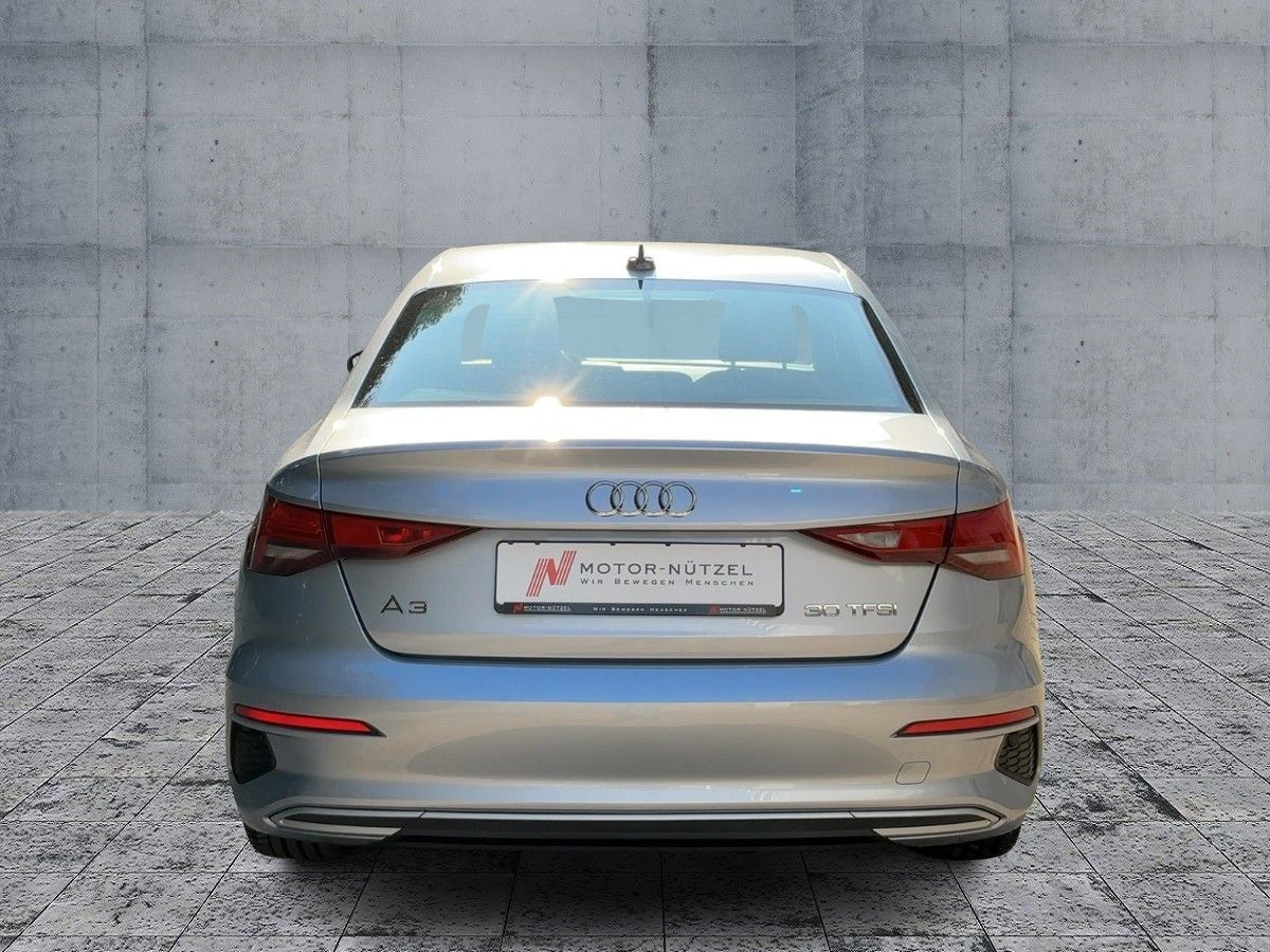 Audi A3 2022 г. Серебристый, пробег 46995 км