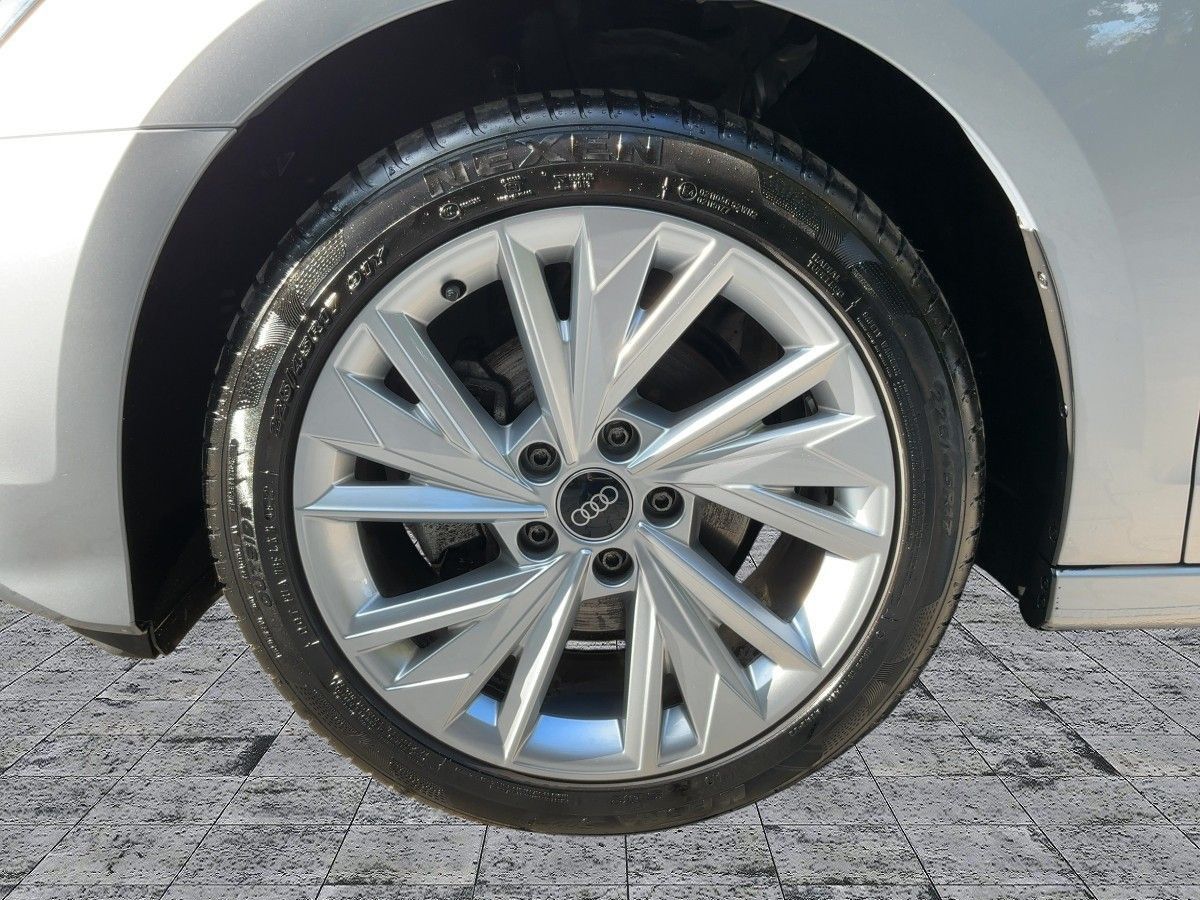 Audi A3 2022 г. Серебристый, пробег 46995 км