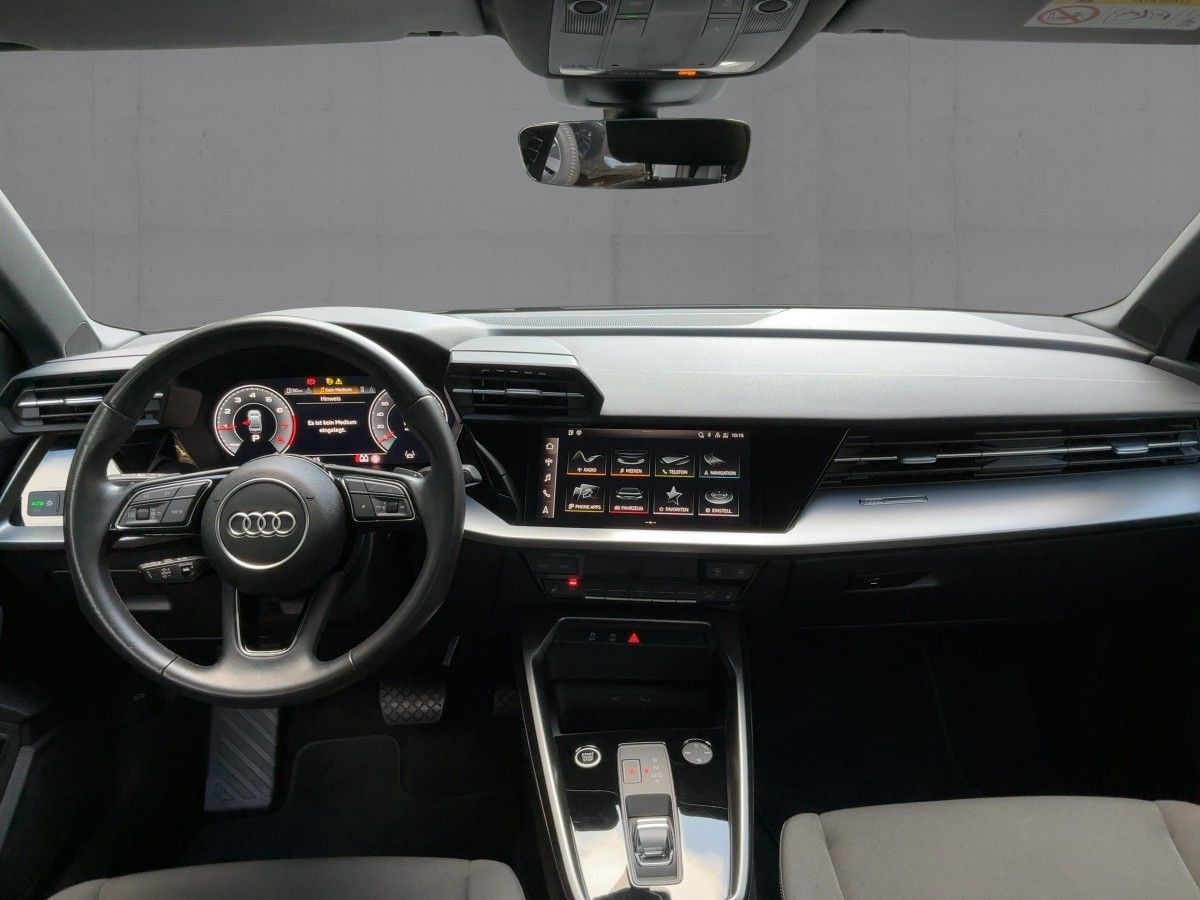 Audi A3 2022 г. Серебристый, пробег 46995 км