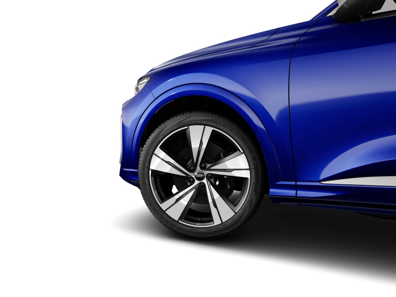Audi SQ5 2025 г. Синий, пробег 4520 км