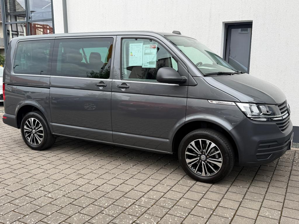 Volkswagen T6 CARAVELLE 2023 г. Серый, пробег 37998 км