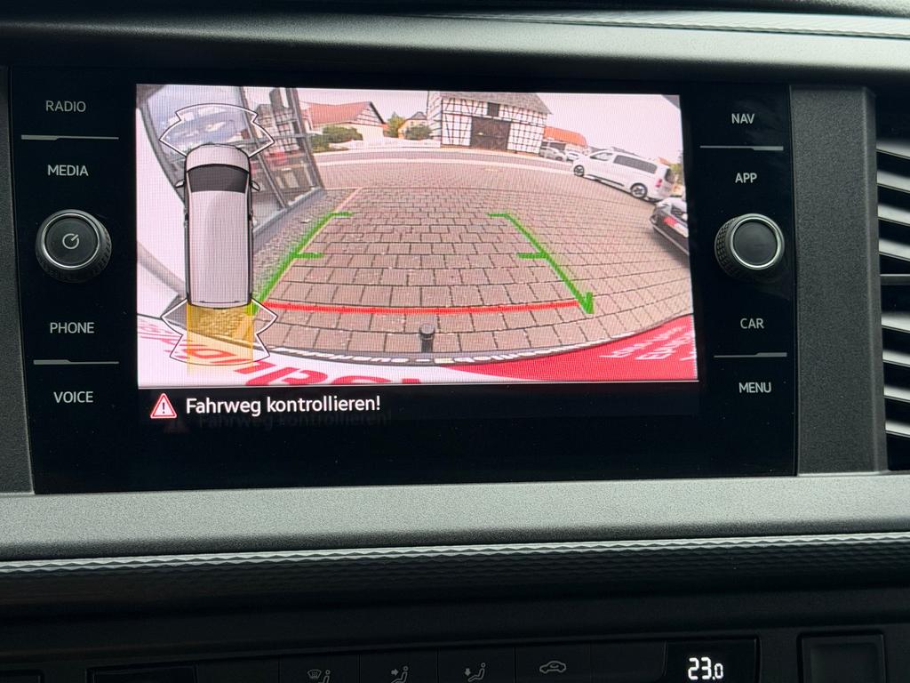 Volkswagen T6 CARAVELLE 2023 г. Серый, пробег 37998 км