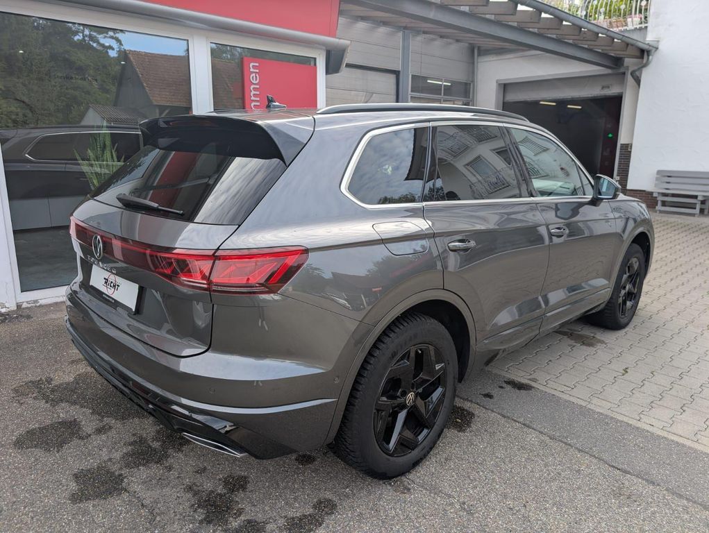 Volkswagen Touareg 2025 г. Серый, пробег 39990 км