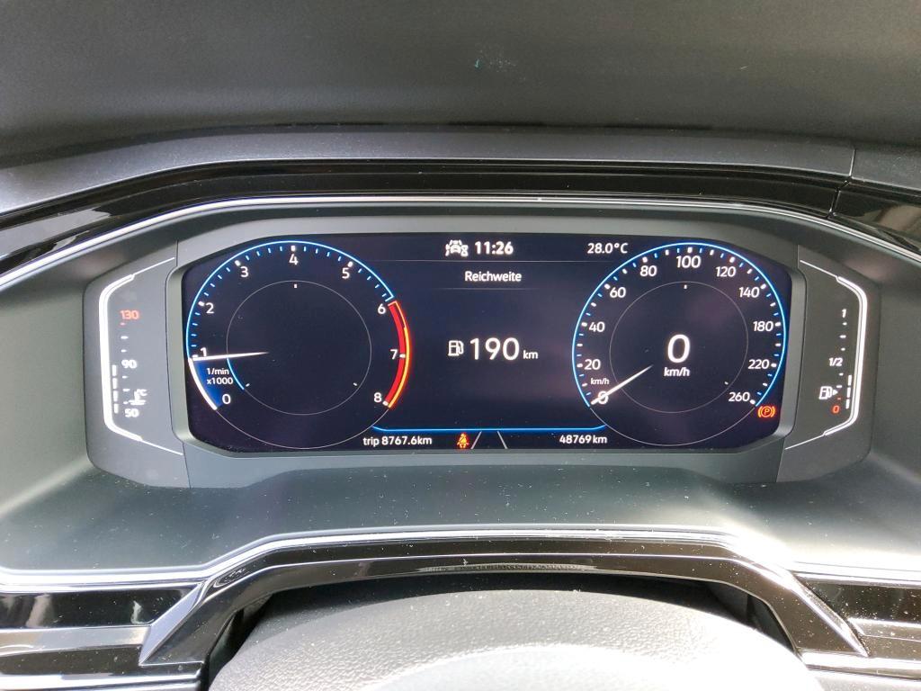 Volkswagen Taigo 2022 г. Серый, пробег 48998 км
