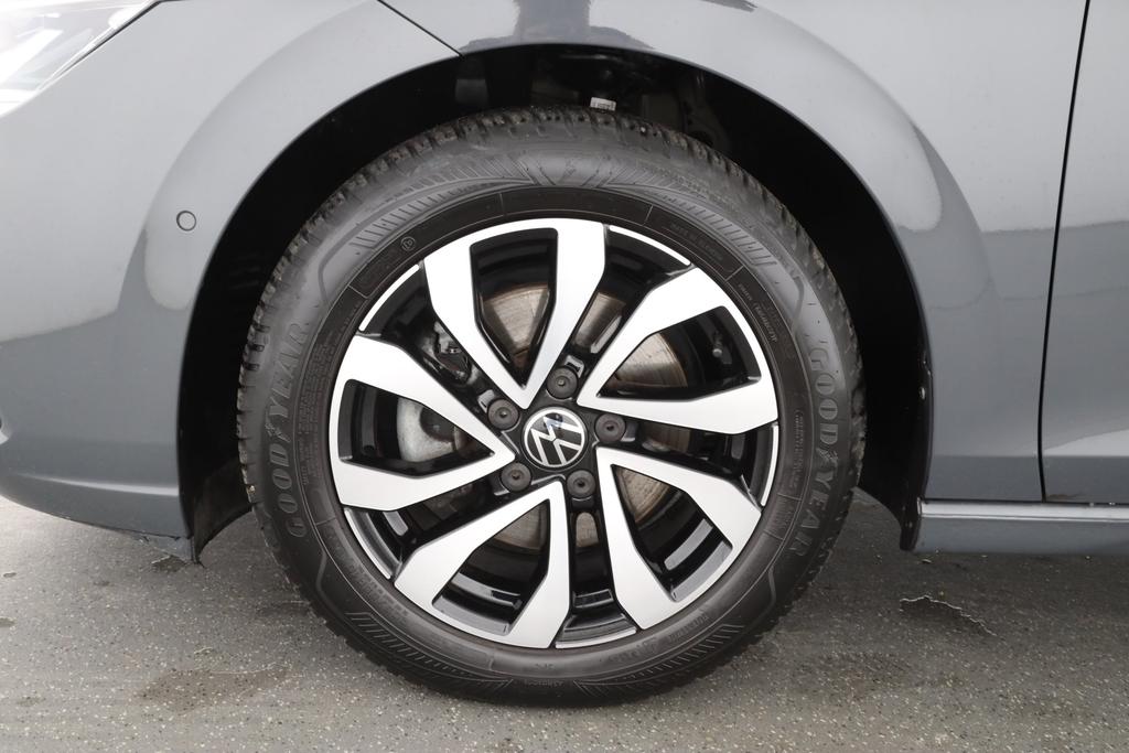 Volkswagen Golf 2021 г. Серый, пробег 43689 км