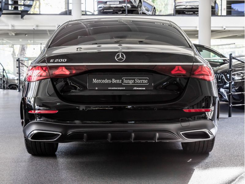 Mercedes-Benz E 200 2025 г. Чёрный, пробег 12945 км