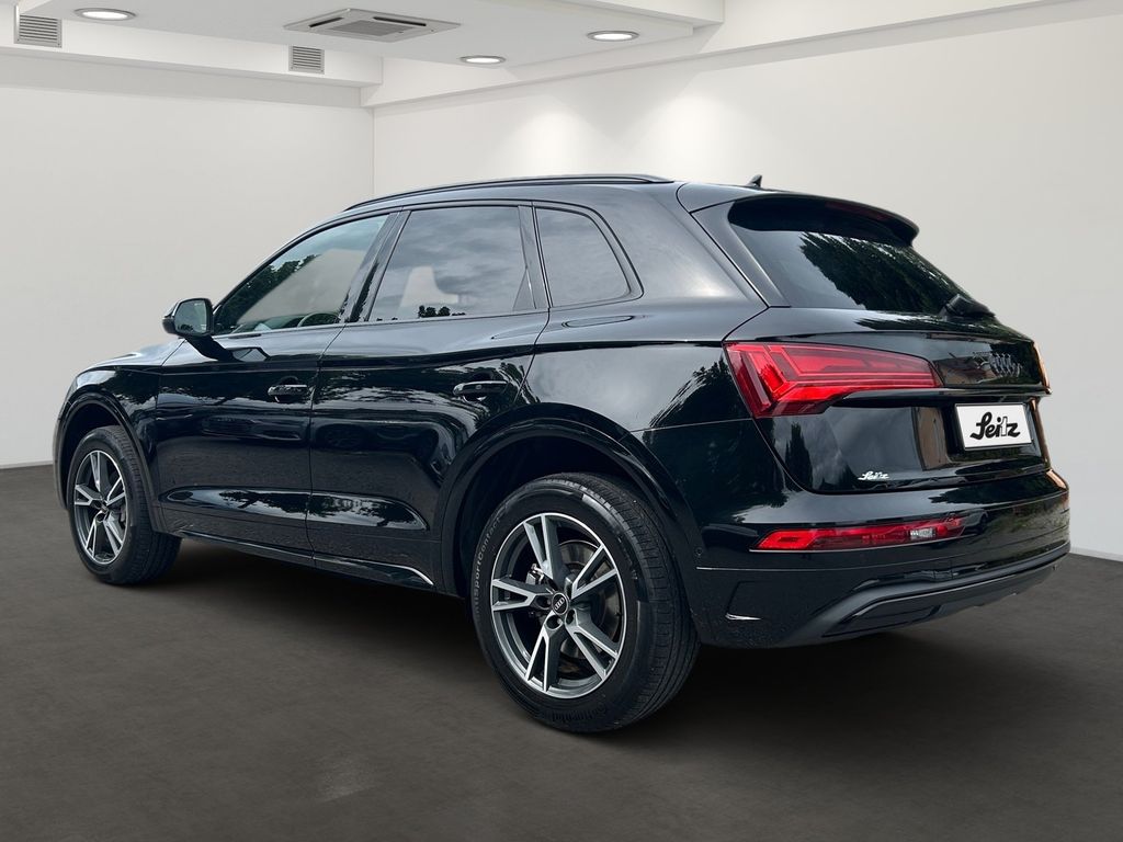 Audi Q5 2023 г. Чёрный, пробег 46080 км