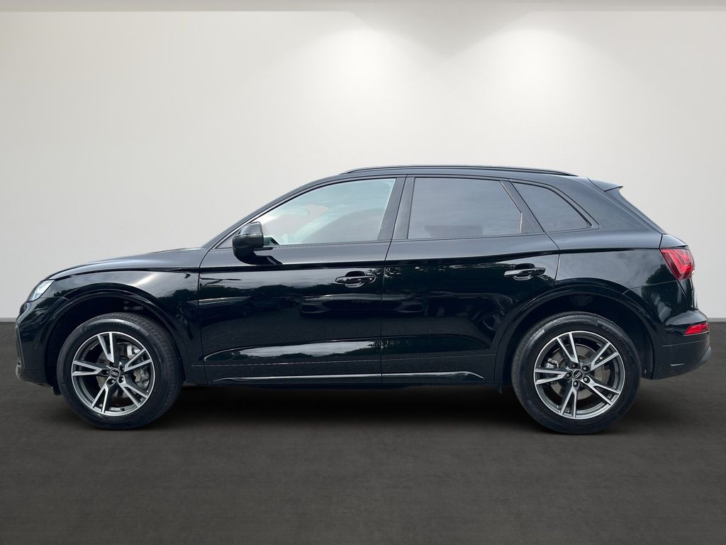 Audi Q5 2023 г. Чёрный, пробег 46080 км