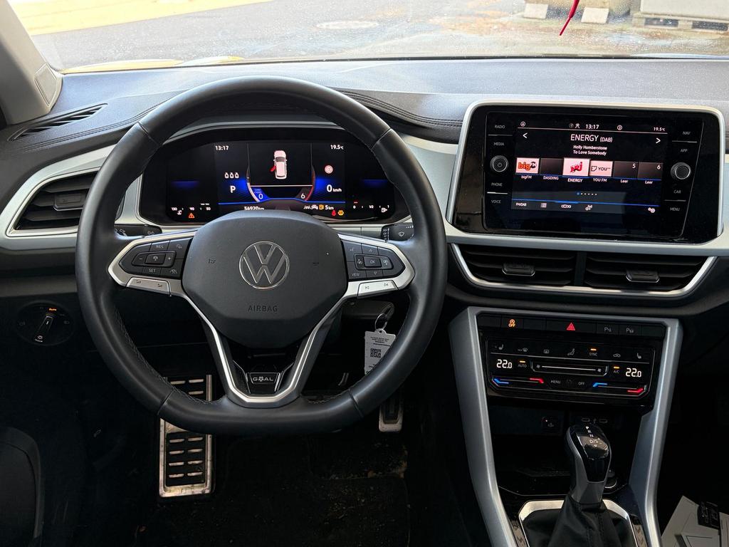 Volkswagen T-Roc 2024 г. Чёрный, пробег 54919 км