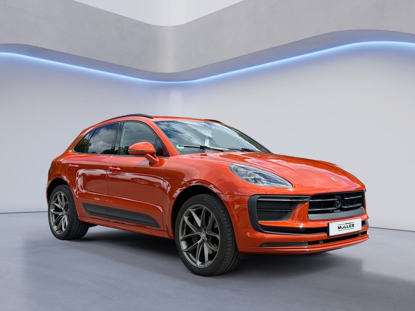Porsche Macan 2021 г. Оранжевый, пробег 52200 км