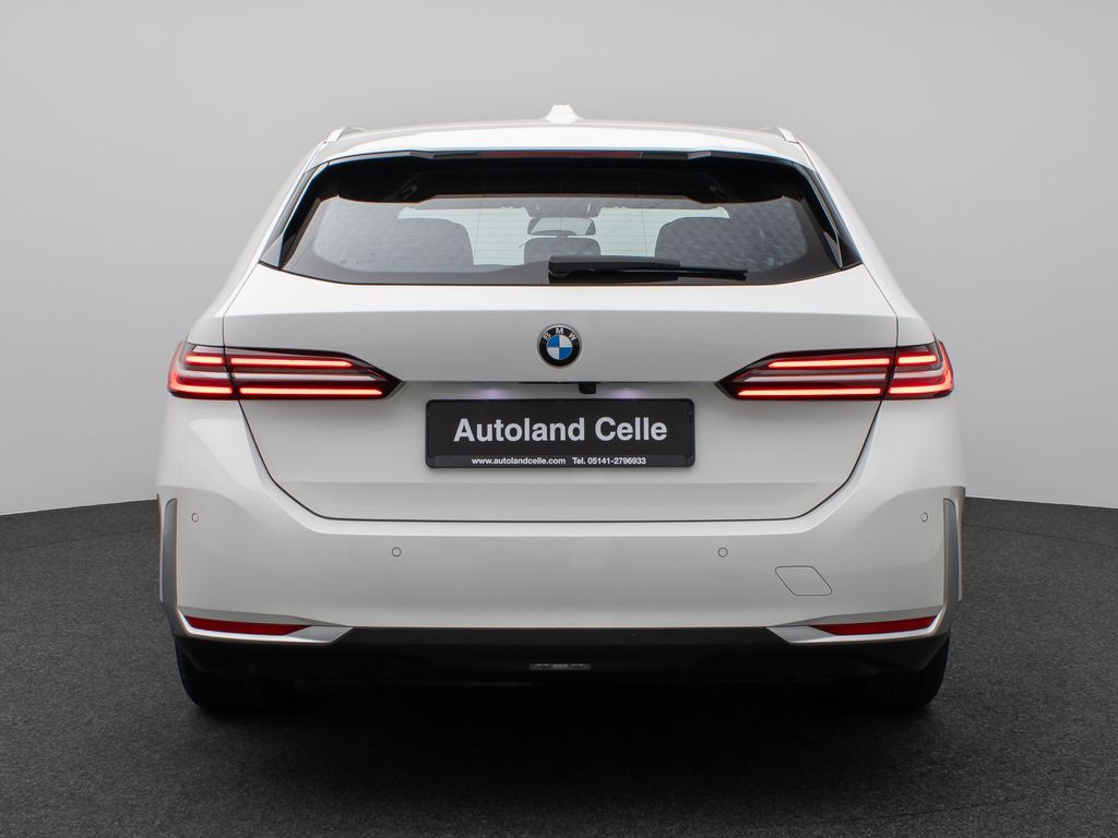 BMW 520 2024 г. Белый, пробег 49898 км