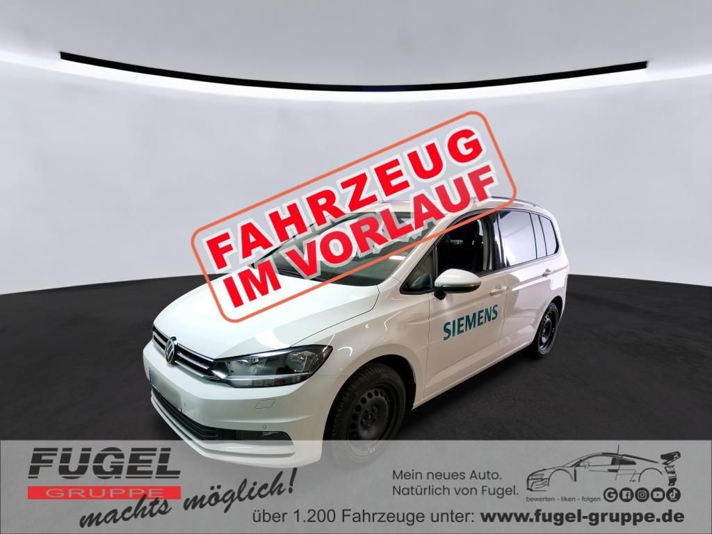 Volkswagen Touran 2023 г. Белый, пробег 48417 км