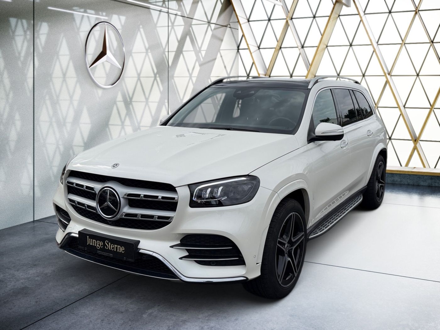 Mercedes-Benz GLS 400 2023 г. Белый, пробег 53572 км