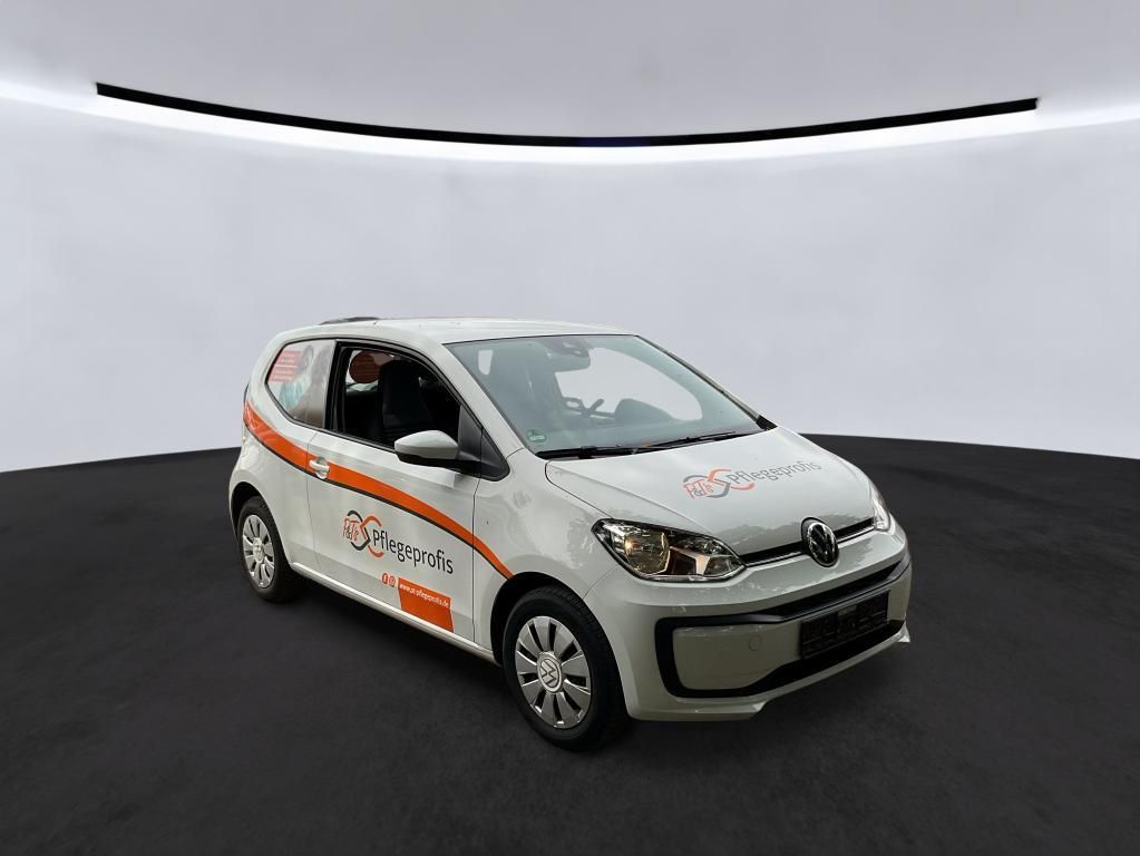 Volkswagen up! 2023 г. Белый, пробег 47441 км