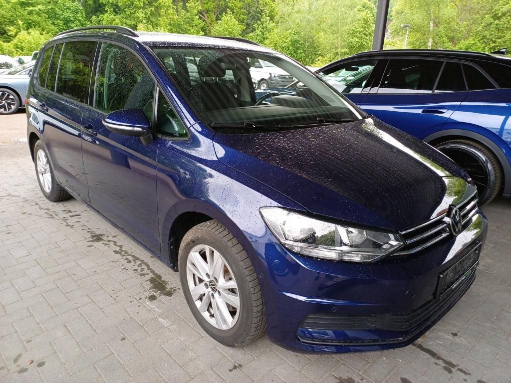 Volkswagen Touran 2022 г. Синий, пробег 20541 км