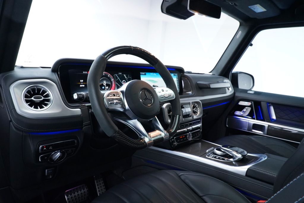 Mercedes-Benz G 63 AMG 2024 г. Чёрный, пробег 19500 км