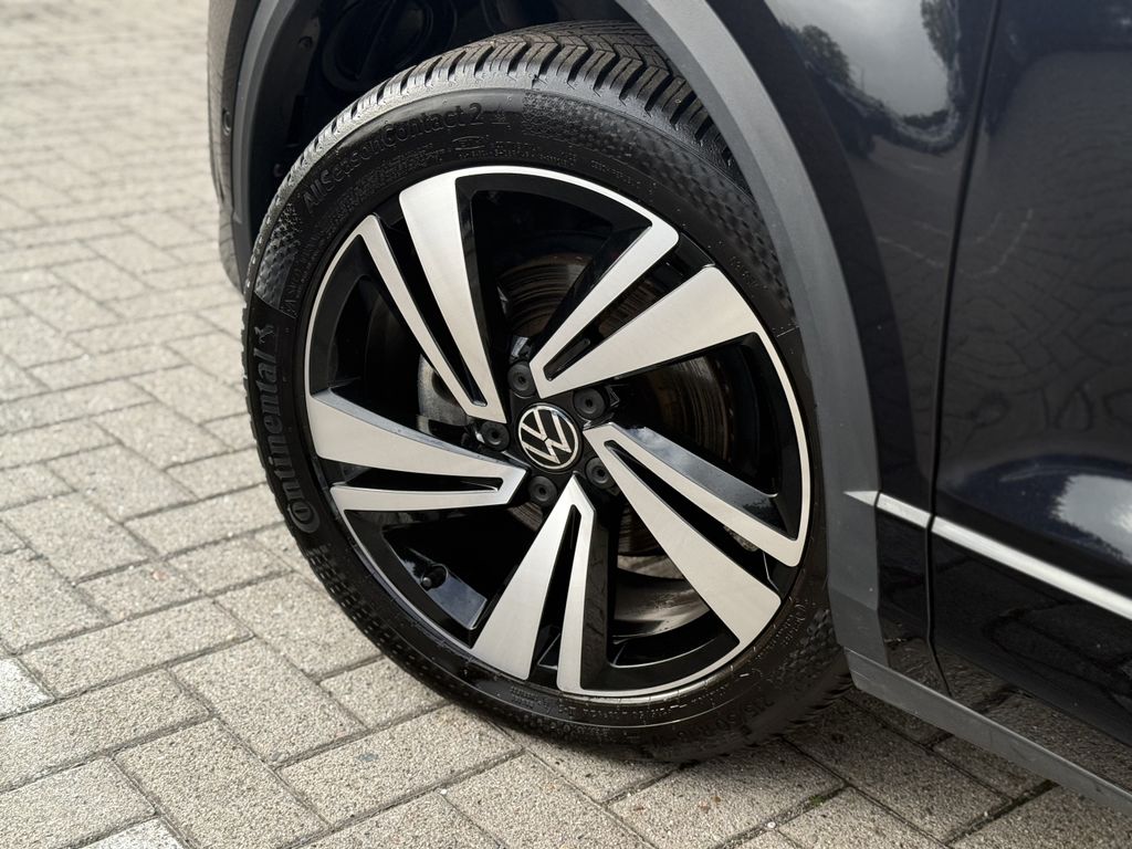 Volkswagen T-Roc 2025 г. Чёрный, пробег 10150 км