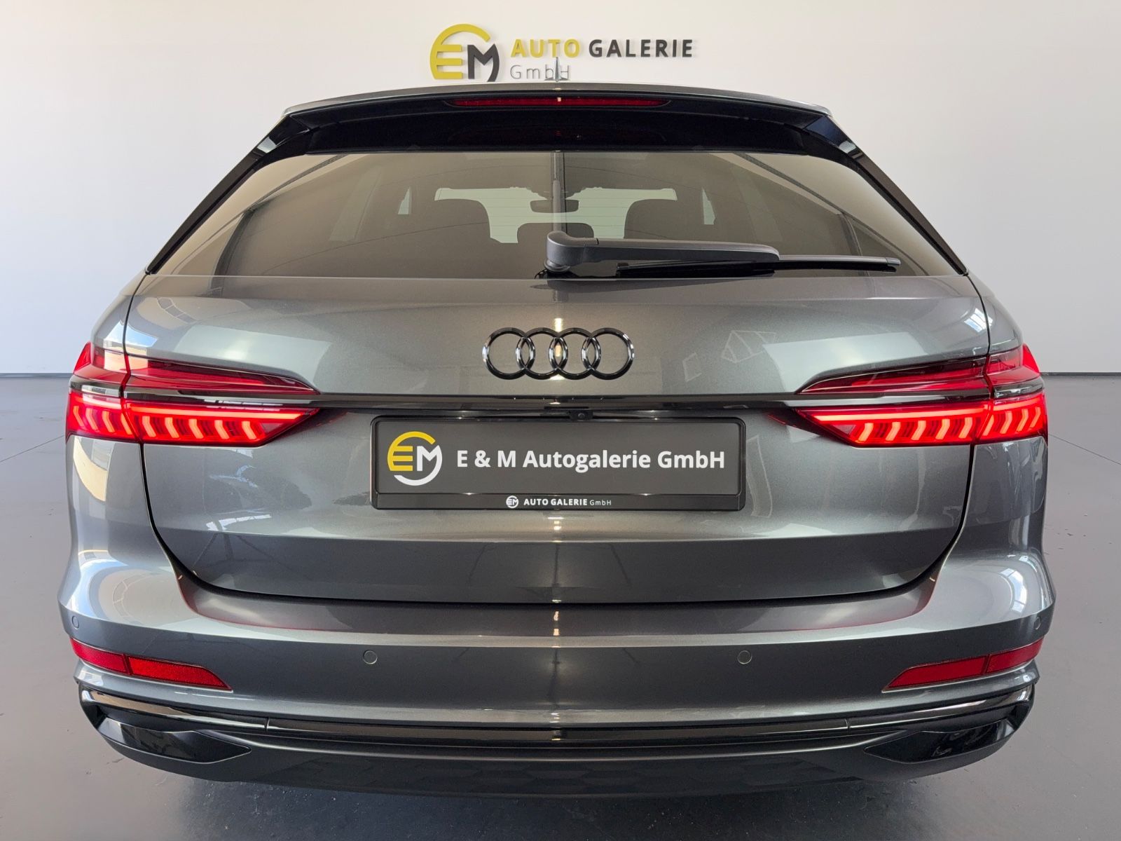 Audi A6 2024 г. Серый, пробег 37800 км