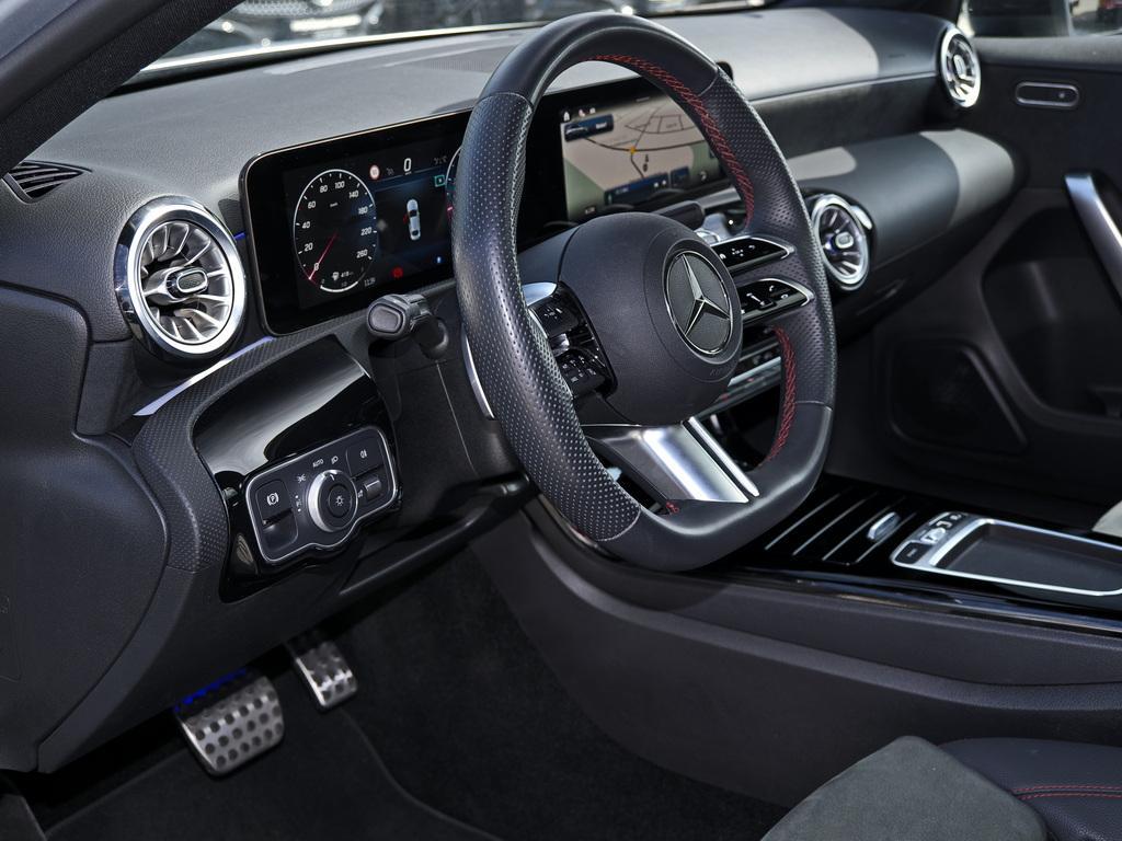 Mercedes-Benz A 200 2025 г. Серебристый, пробег 26278 км