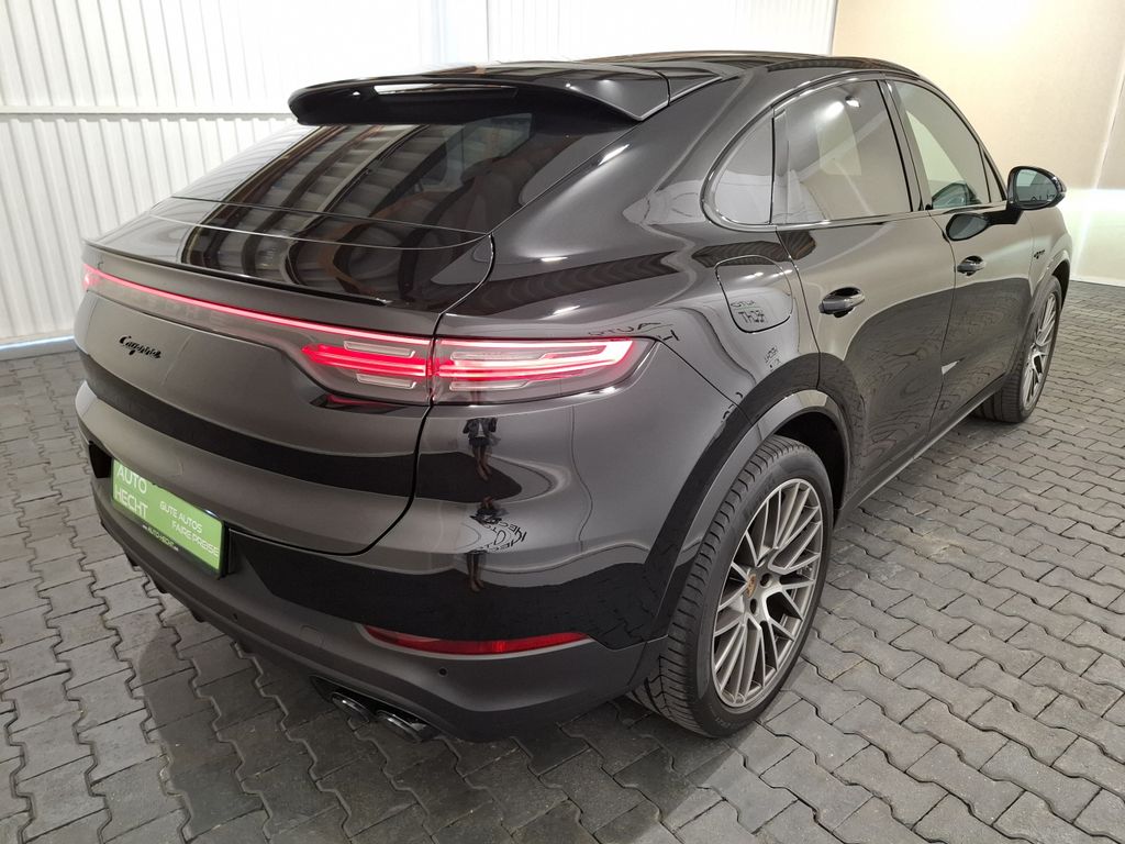 Porsche Cayenne 2026 г. Чёрный, пробег 58000 км