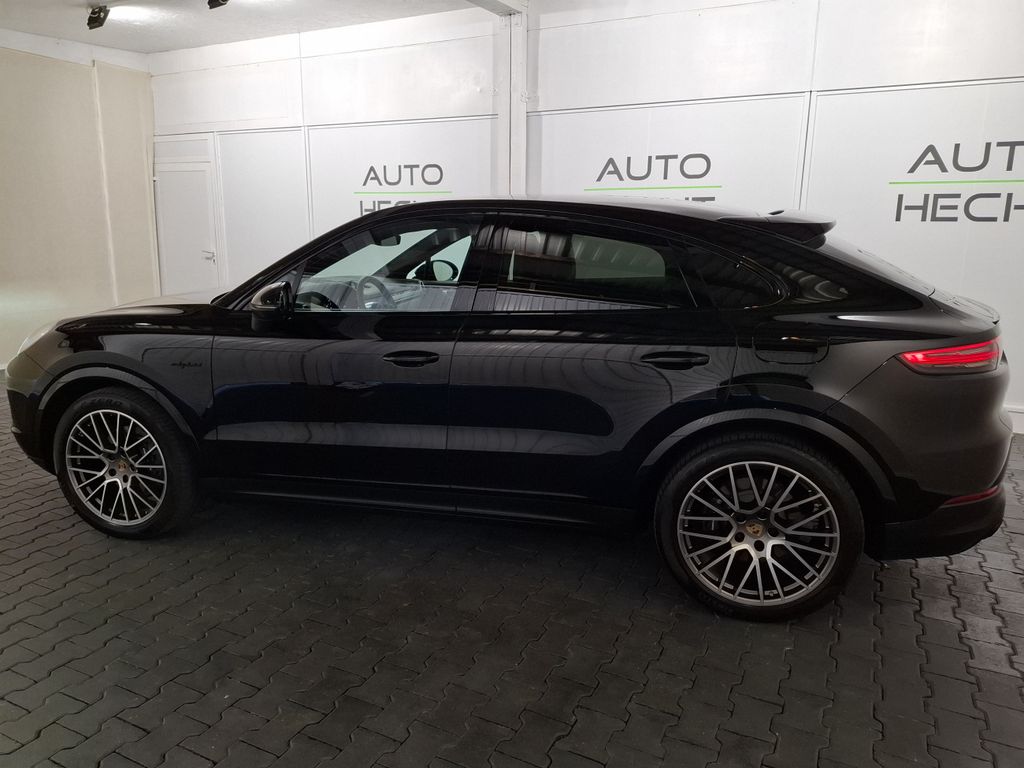 Porsche Cayenne 2026 г. Чёрный, пробег 58000 км