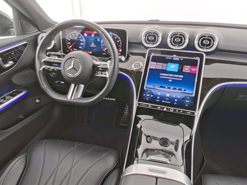 Mercedes-Benz C 180 2025 г. Чёрный, пробег 28300 км